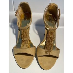 Beautiful gold heels with chain trim